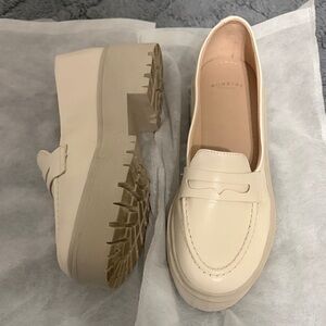 Mundi Women's Cream Platform Loafers